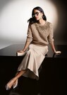 Rundhals-Pullover mit Pailletten und Schmuckperlen thumbnail 7
