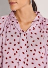 Bluse mit Kussmund-Print und Bindeband thumbnail 5
