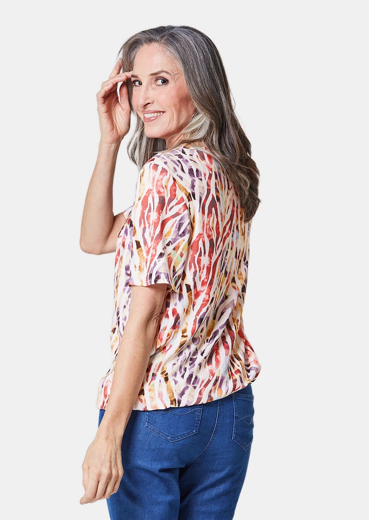 Kleurrijk gedessineerde blouse met mooie details