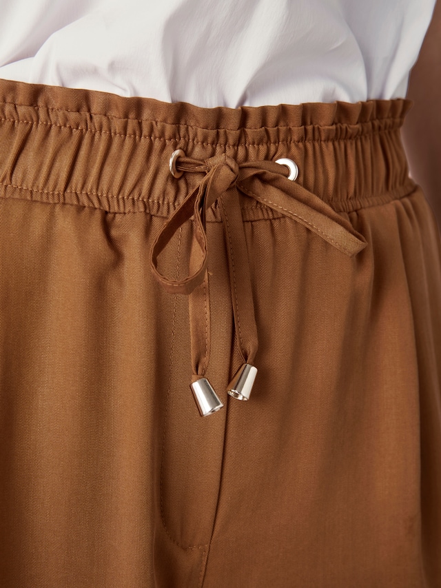 Hose mit Gummibund 6