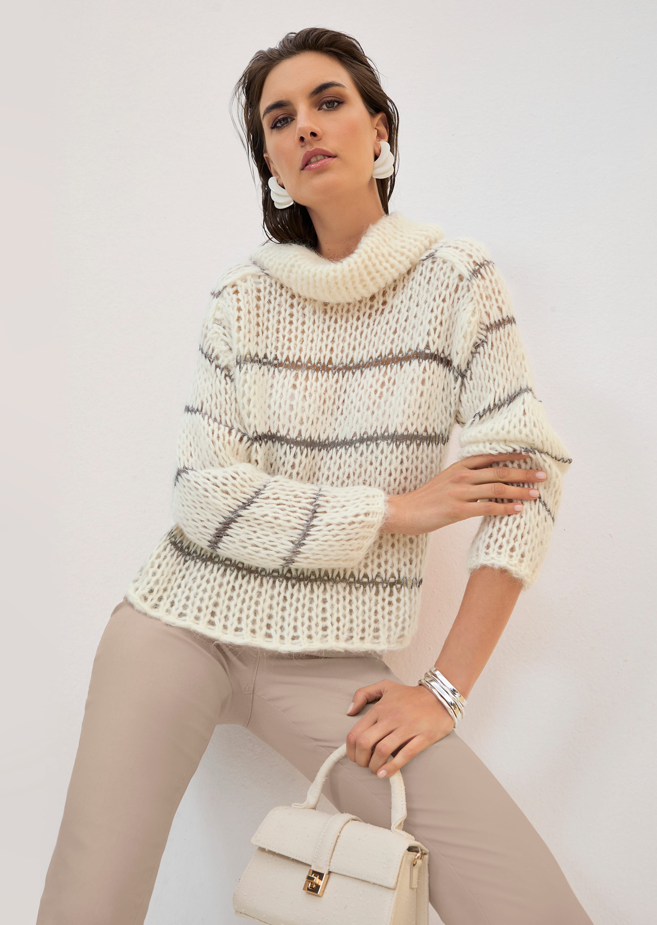 Grobstrick-Pullover mit Rollkragen