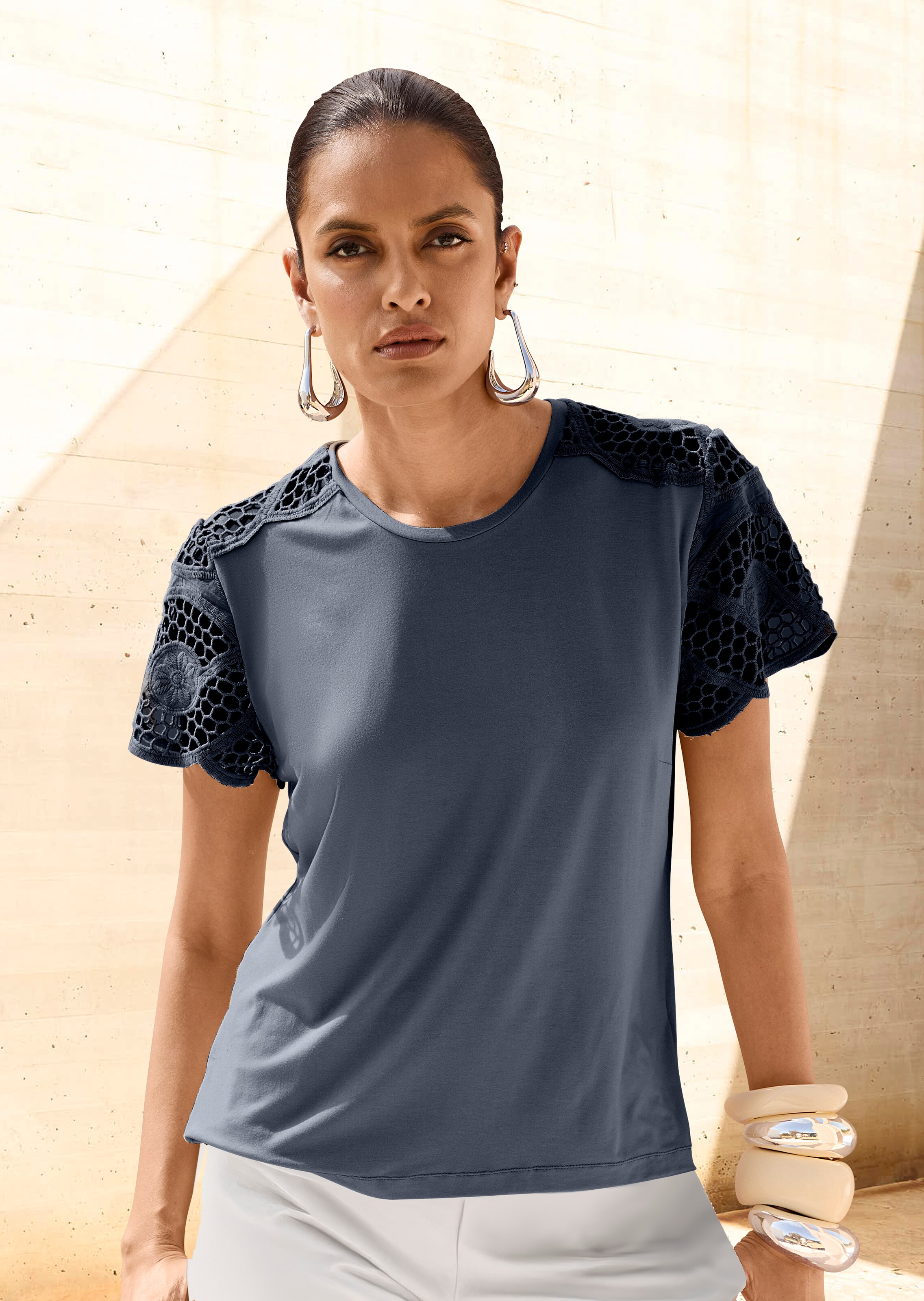 T-shirt avec dentelle