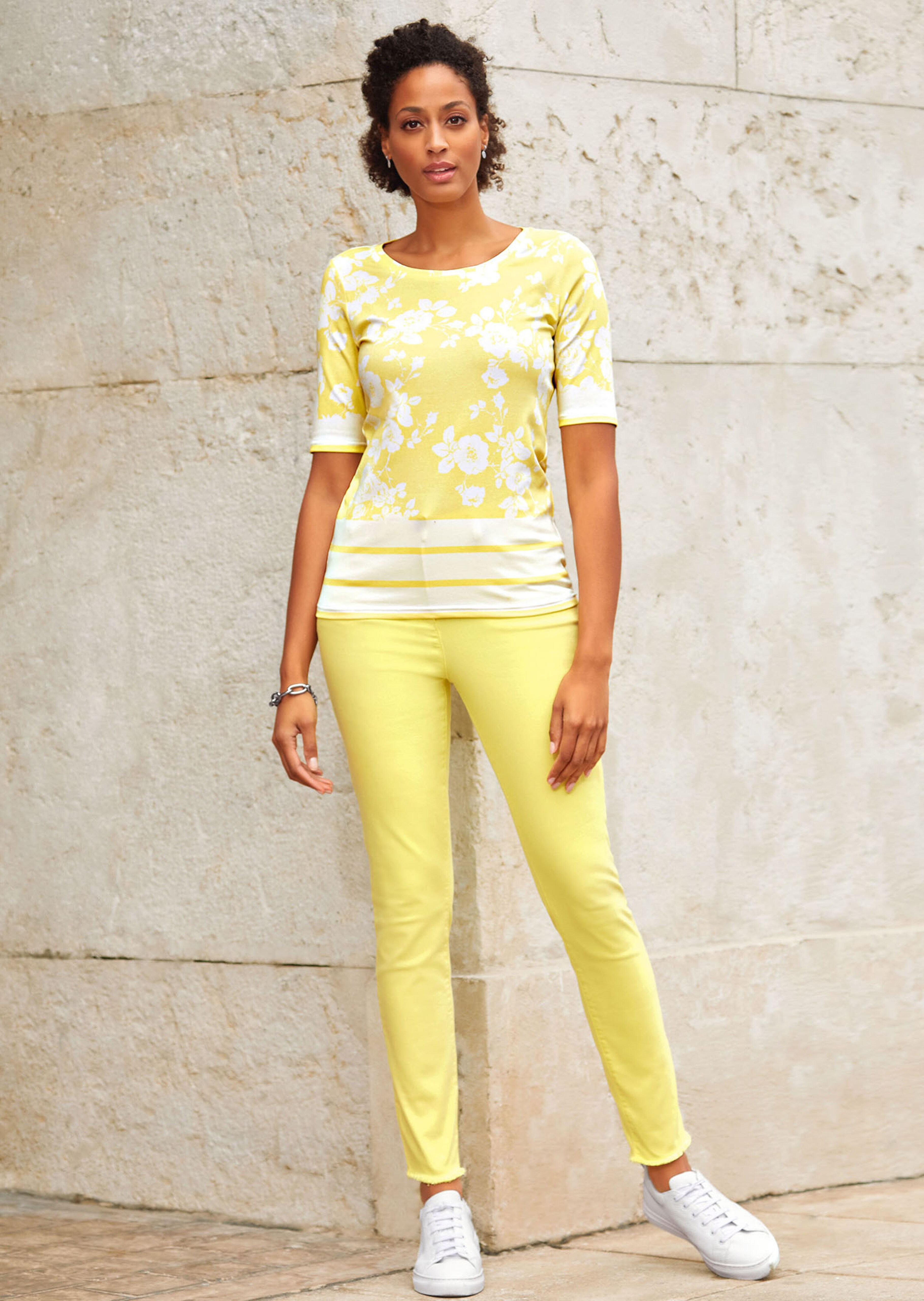 T-shirt avec motif floral
