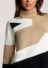 Pull à col roulé avec motif géométrique thumbnail 5