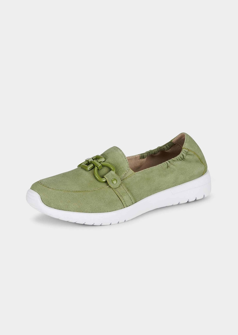 Schoenen met modieuze versiering