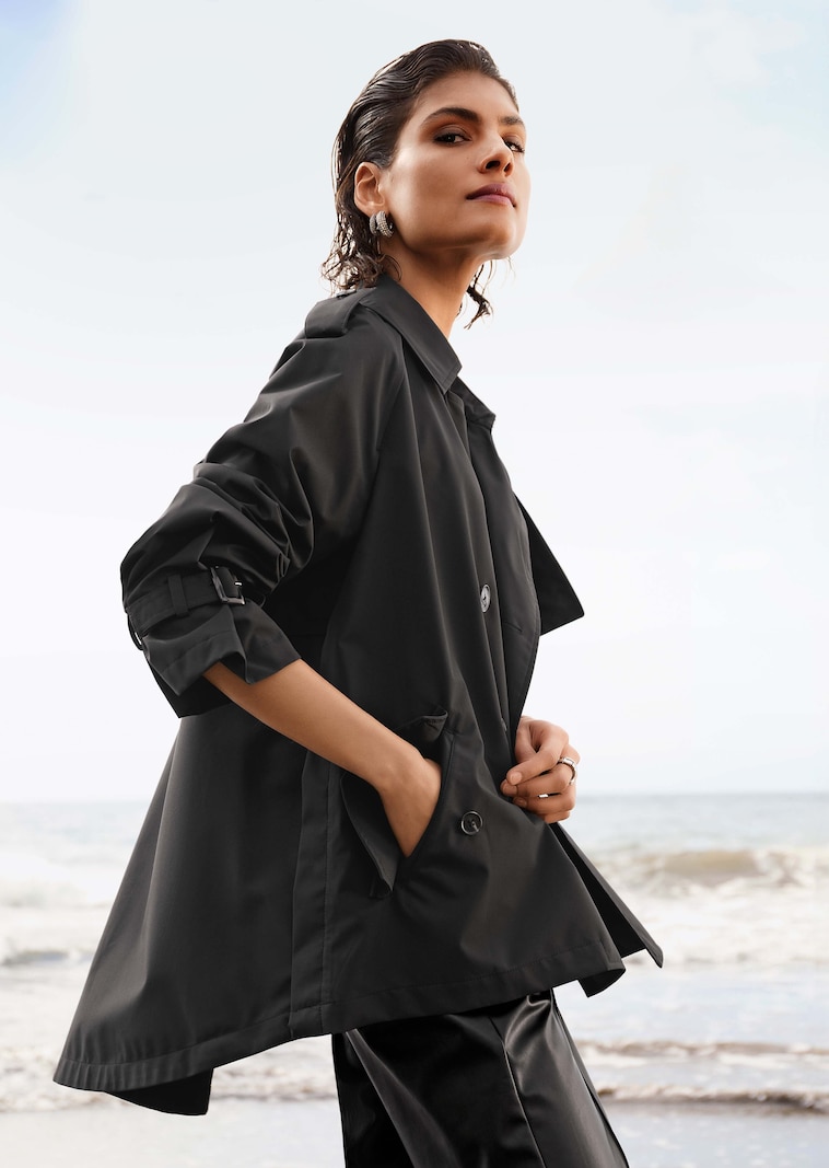 Kurzer Trenchcoat