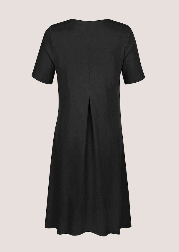 Kleid aus trageangenehmer Jerseyware 5