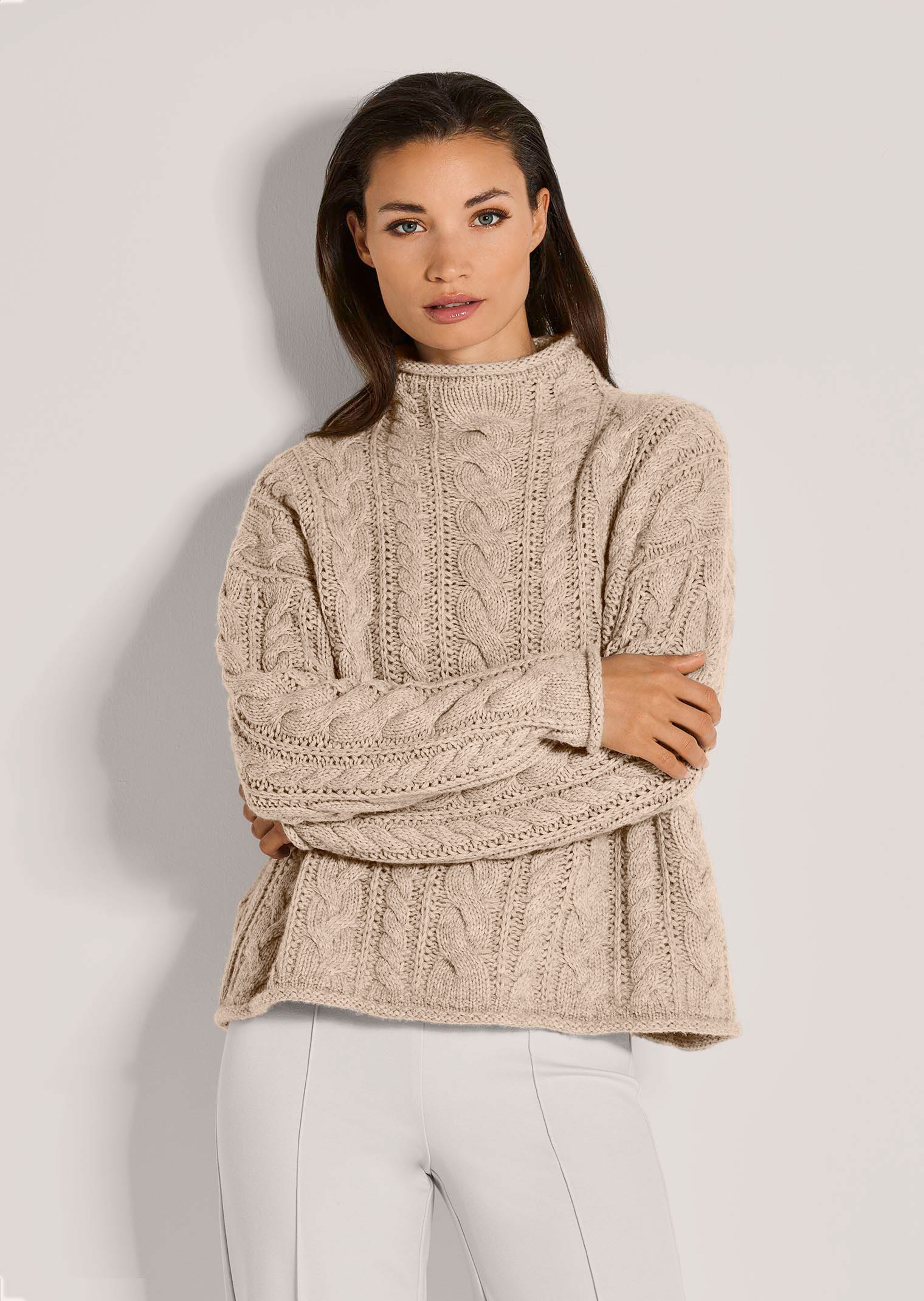 Zopf-Pullover im Oversize-Look