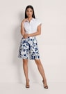 Linnen bermuda met bloemenprint thumbnail 3