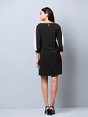 Kleid mit Schlitz am Arm thumbnail 2