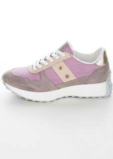 Sneaker mit modernem Materialmix thumbnail 7