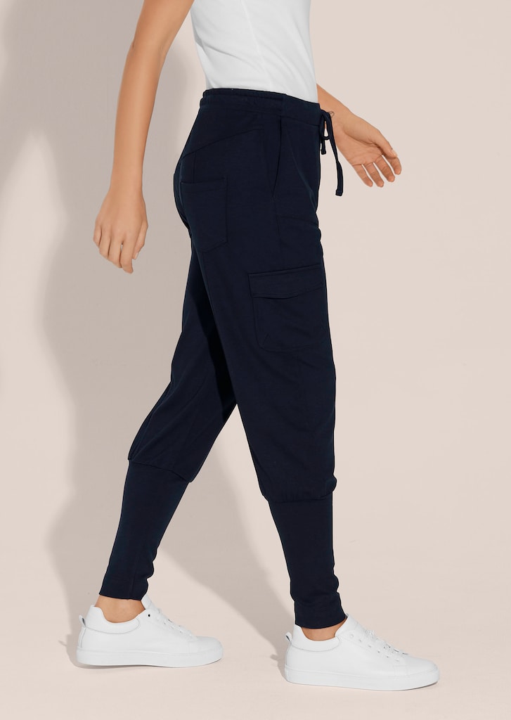 Baggy-style jogging trousers 3