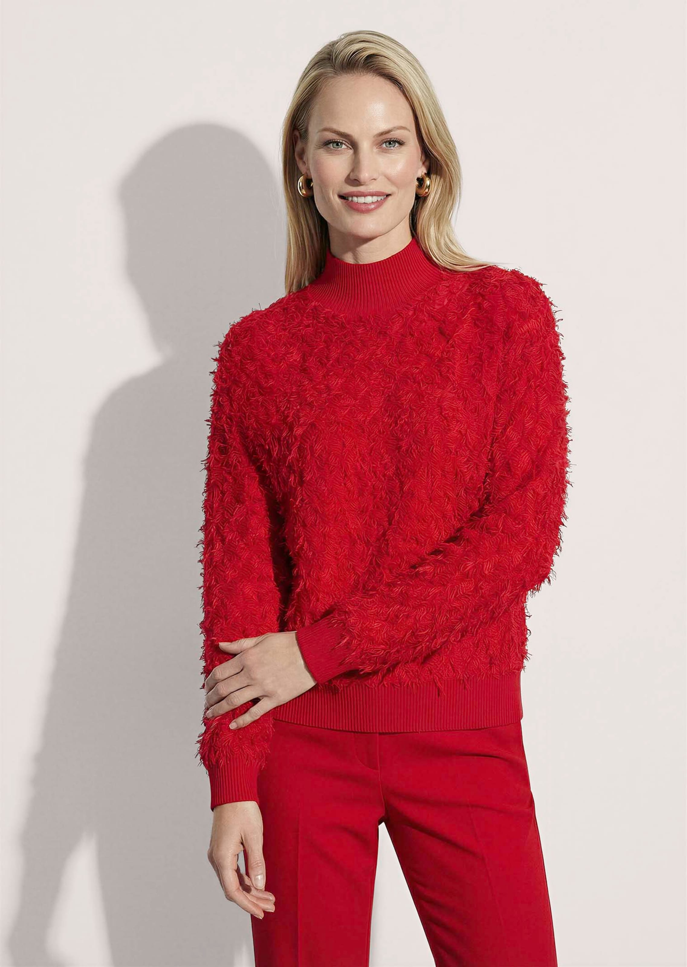 Strickpullover mit Fransenmuster