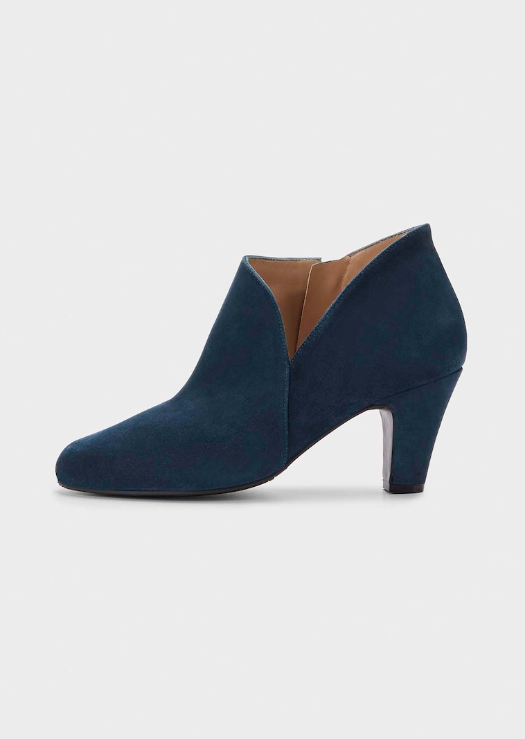 Feminine Stiefeletten mit Absatz