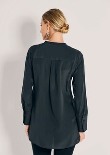 Lange Seidenbluse in kragenloser Form thumbnail 3
