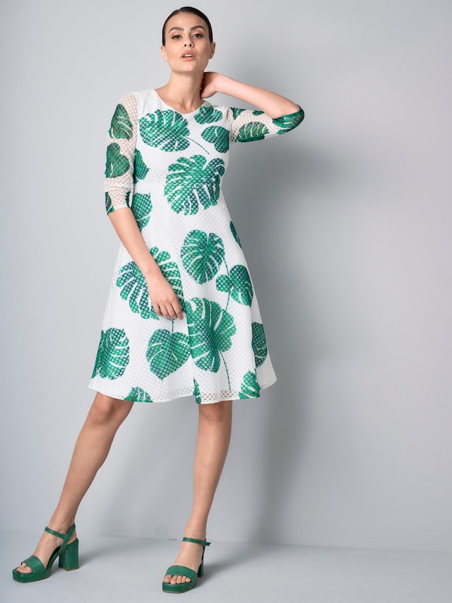 Kleid aus Lochspitze 2