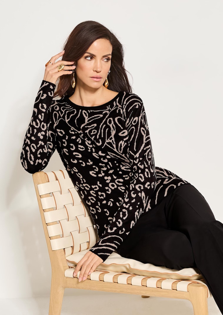 Feinstrickpullover im Mustermix