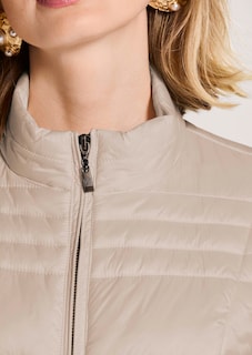 Leichte Steppjacke mit Stehkragen thumbnail 5