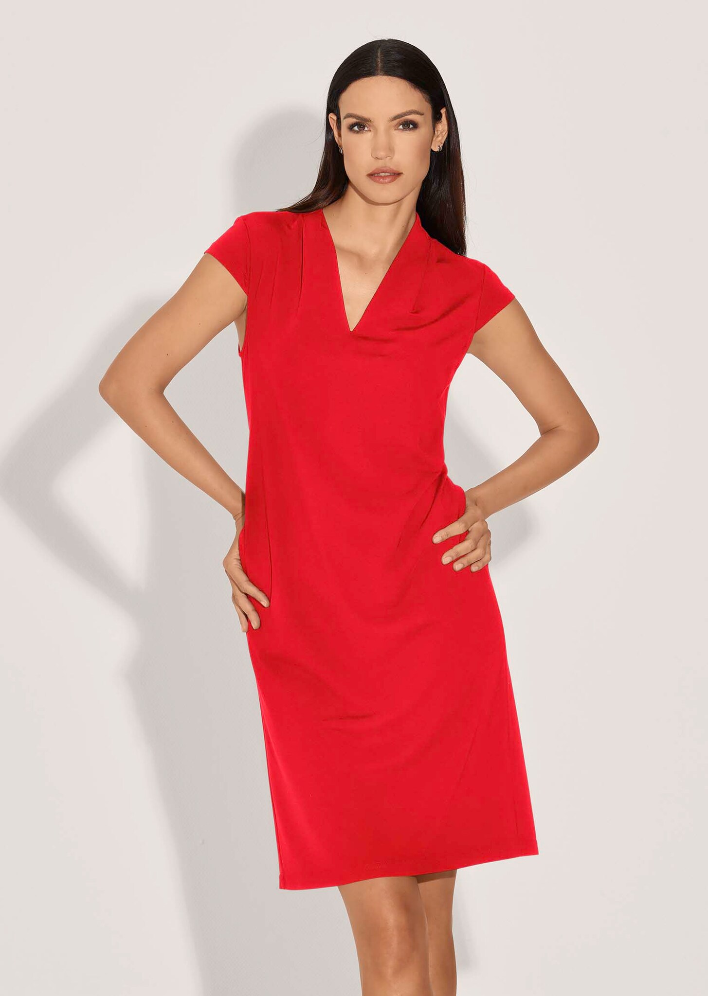 Damen Minikleid - Rüschenärmel mit V-Ausschnitt