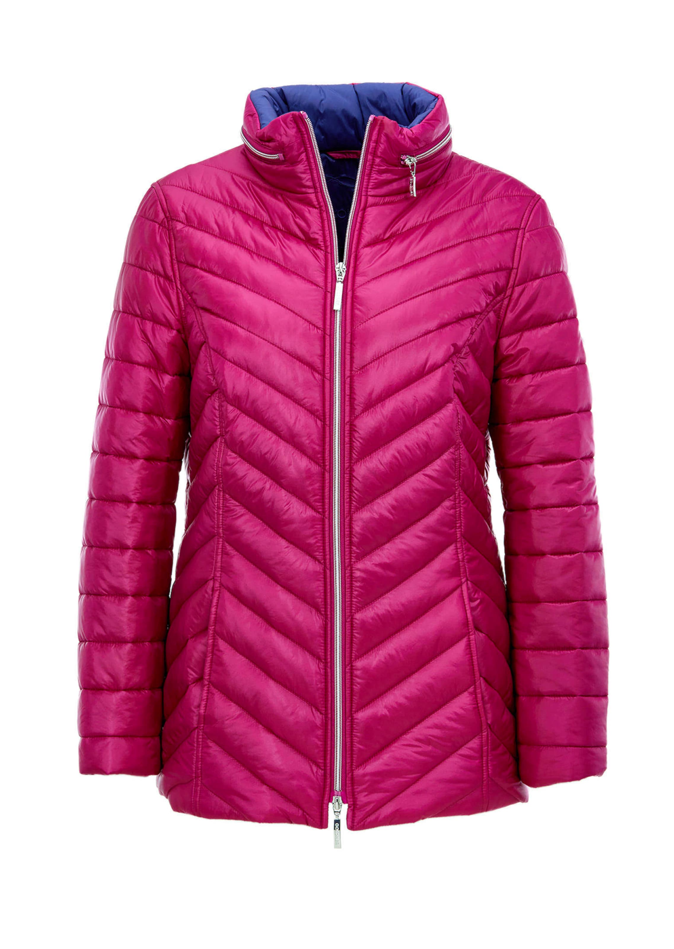 Steppjacke in figurschmeichelnder Optik