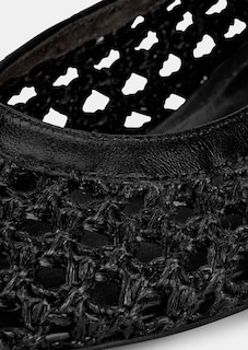 Ballerina thumbnail 3