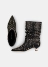 Leren enkellaarsjes met goudkleurige studs thumbnail 2