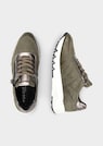 Sneakers thumbnail 2