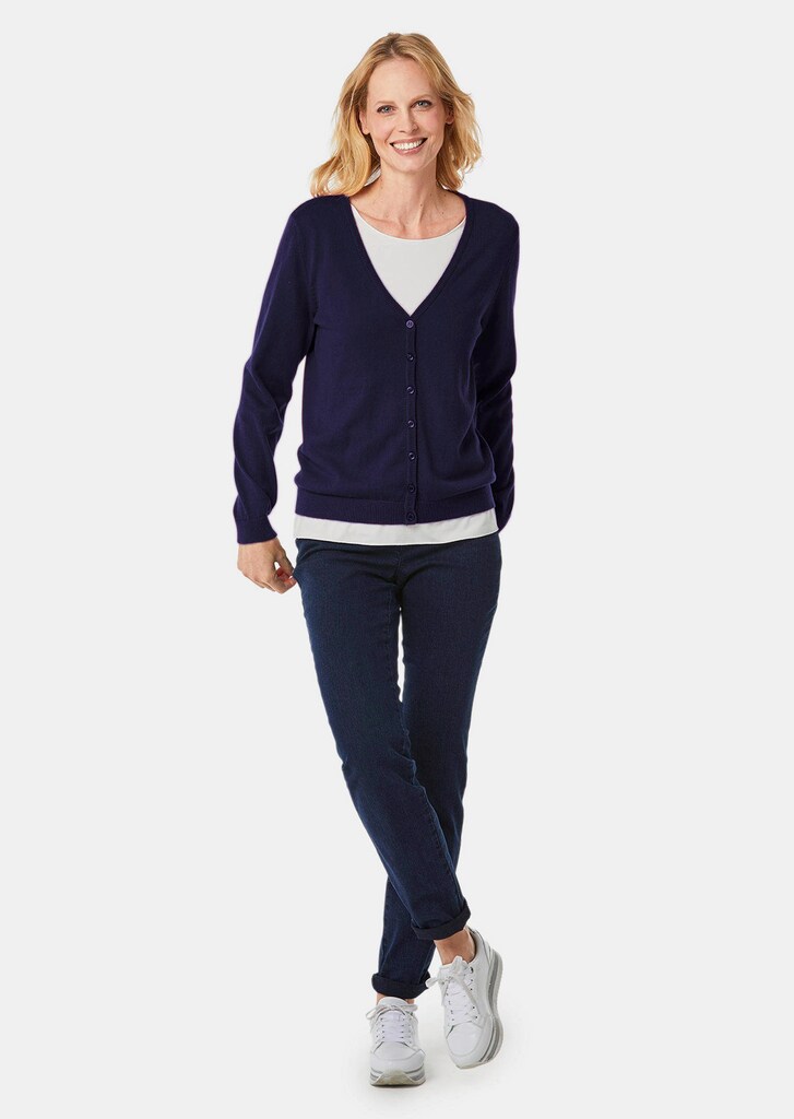 Hochwertige Strickjacke in zeitloser Optik