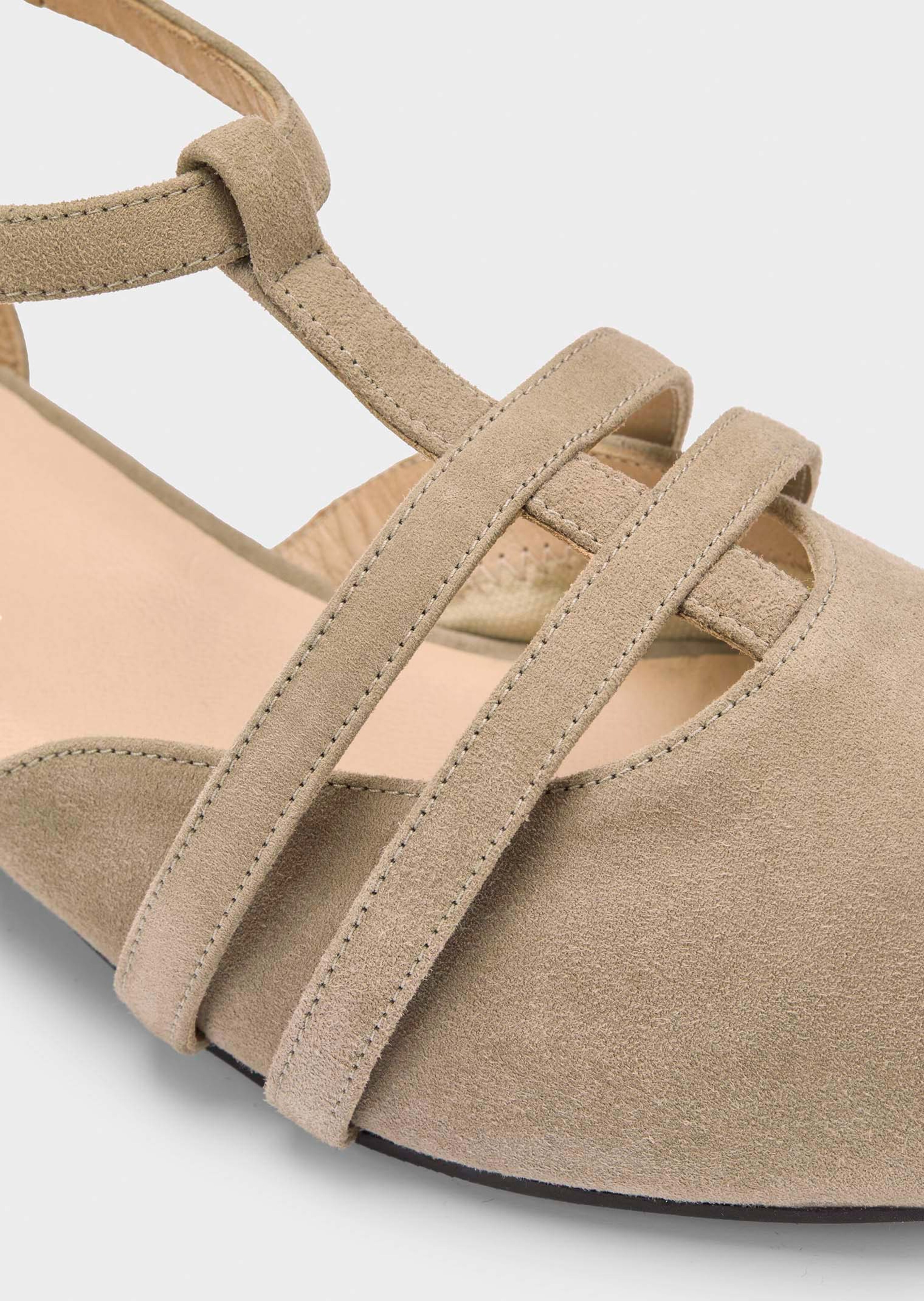 Elegantit soljelliset nahka-avokkaat