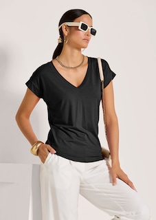 Casual shirt with V-neck thumbnail 4