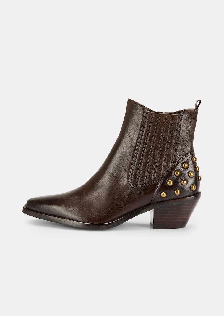 Enkellaarsjes in cowboystijl met studs