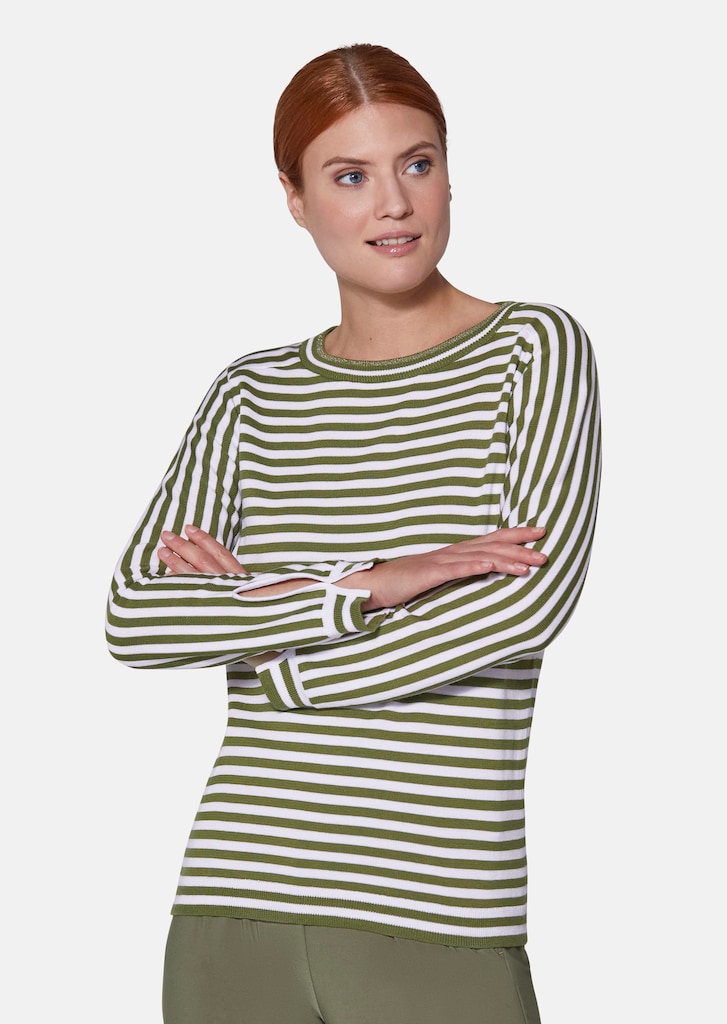 Striped jumper with long sleeves
