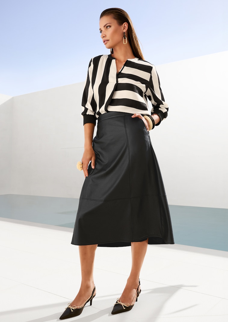 Schwungvoller Rock im Leder-Look