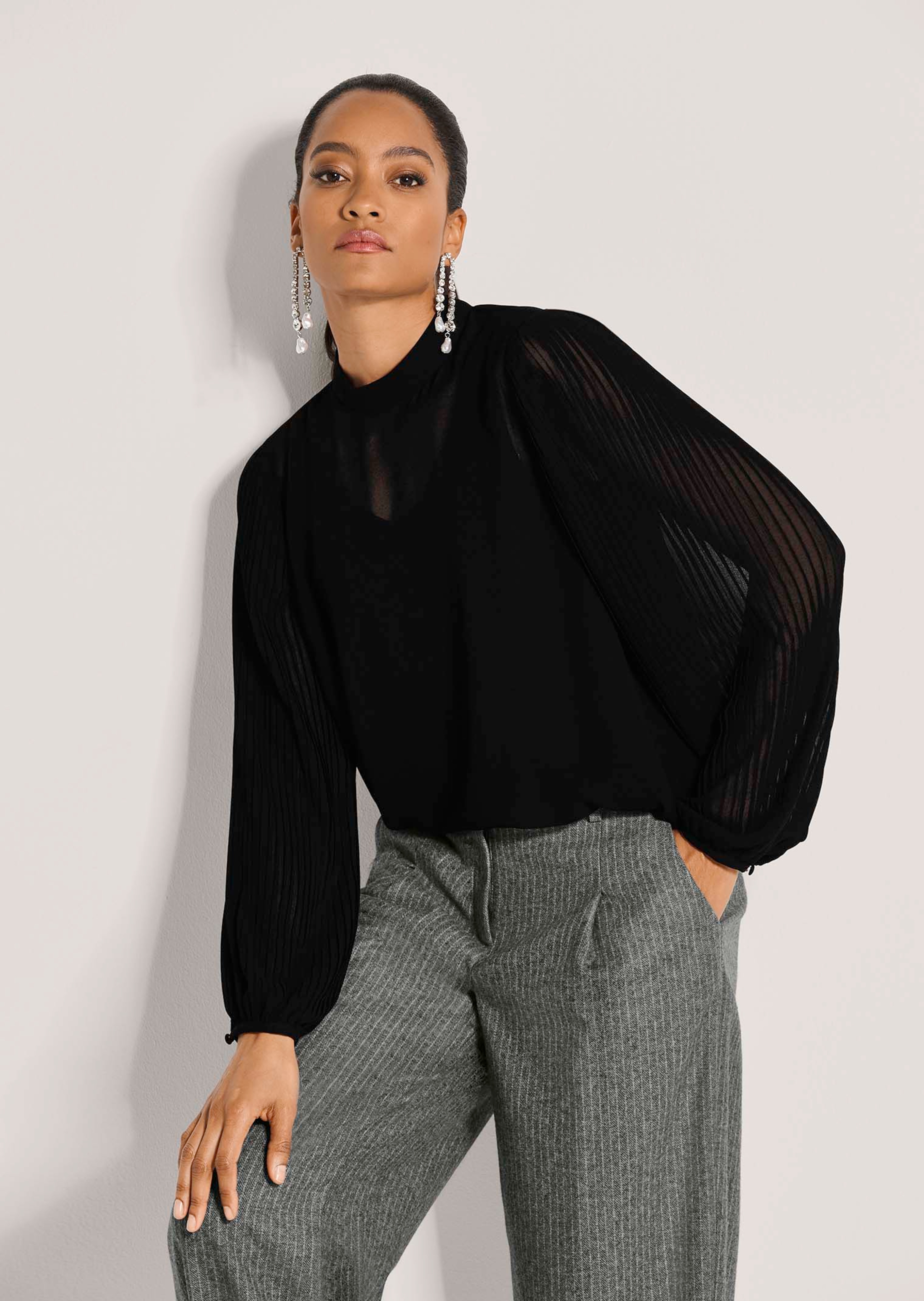Bluse mit plissierten Ballonärmeln
