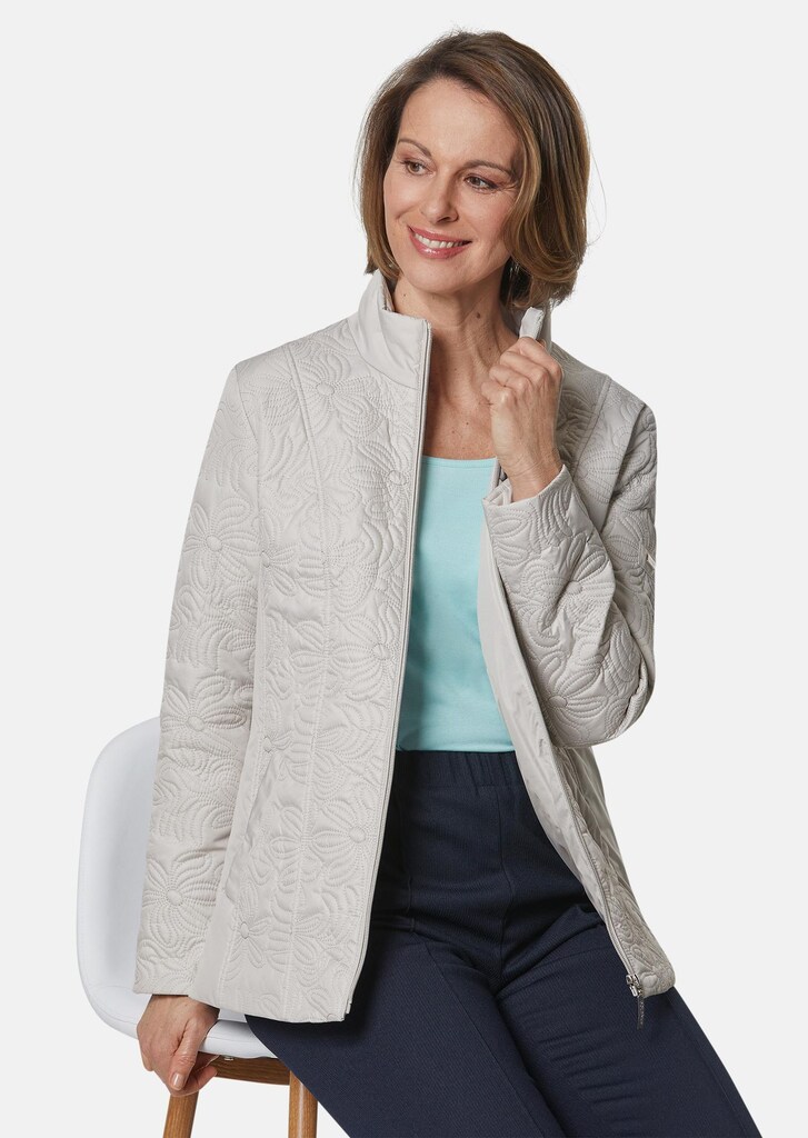 Jacke mit floraler Steppung