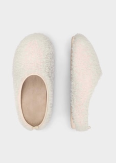 Slippers thumbnail 2