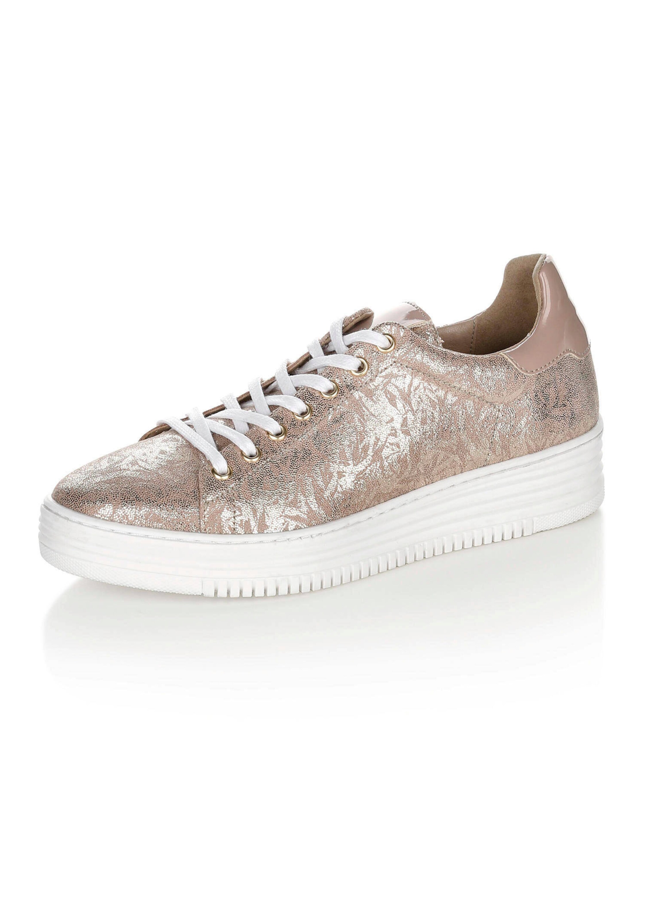 Sneaker
