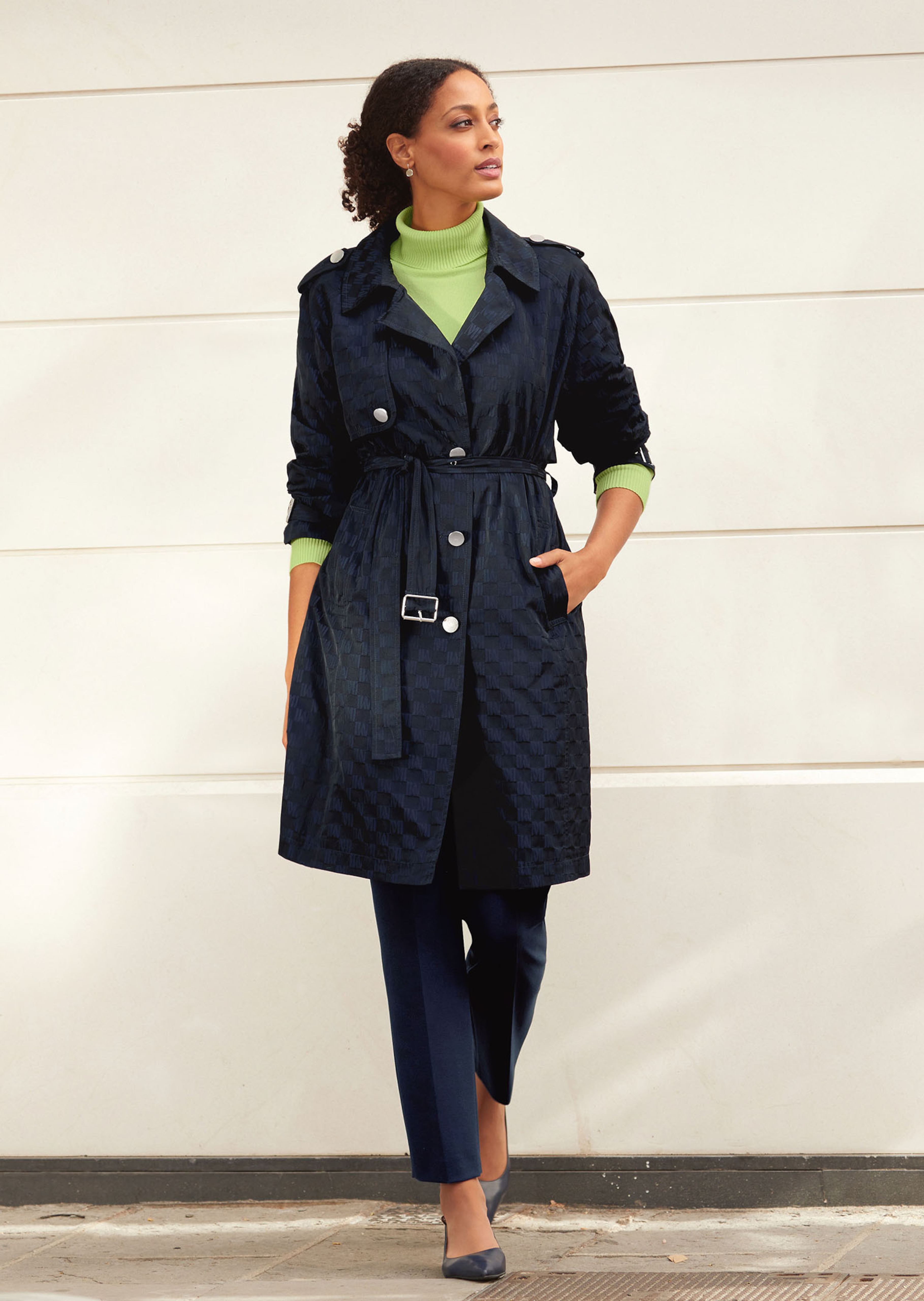 Trenchcoat aus Logo-Jacquard