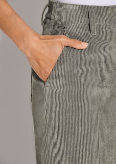 Weite Cordhose mit Bügelfalten thumbnail 5