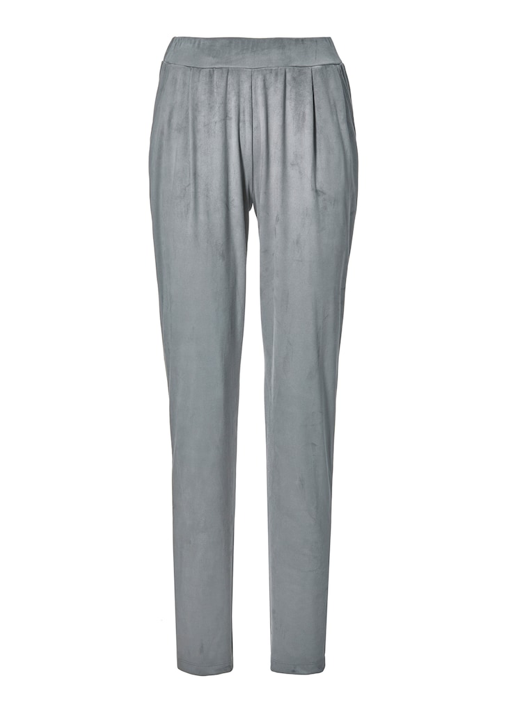 Jogg trousers with pleats