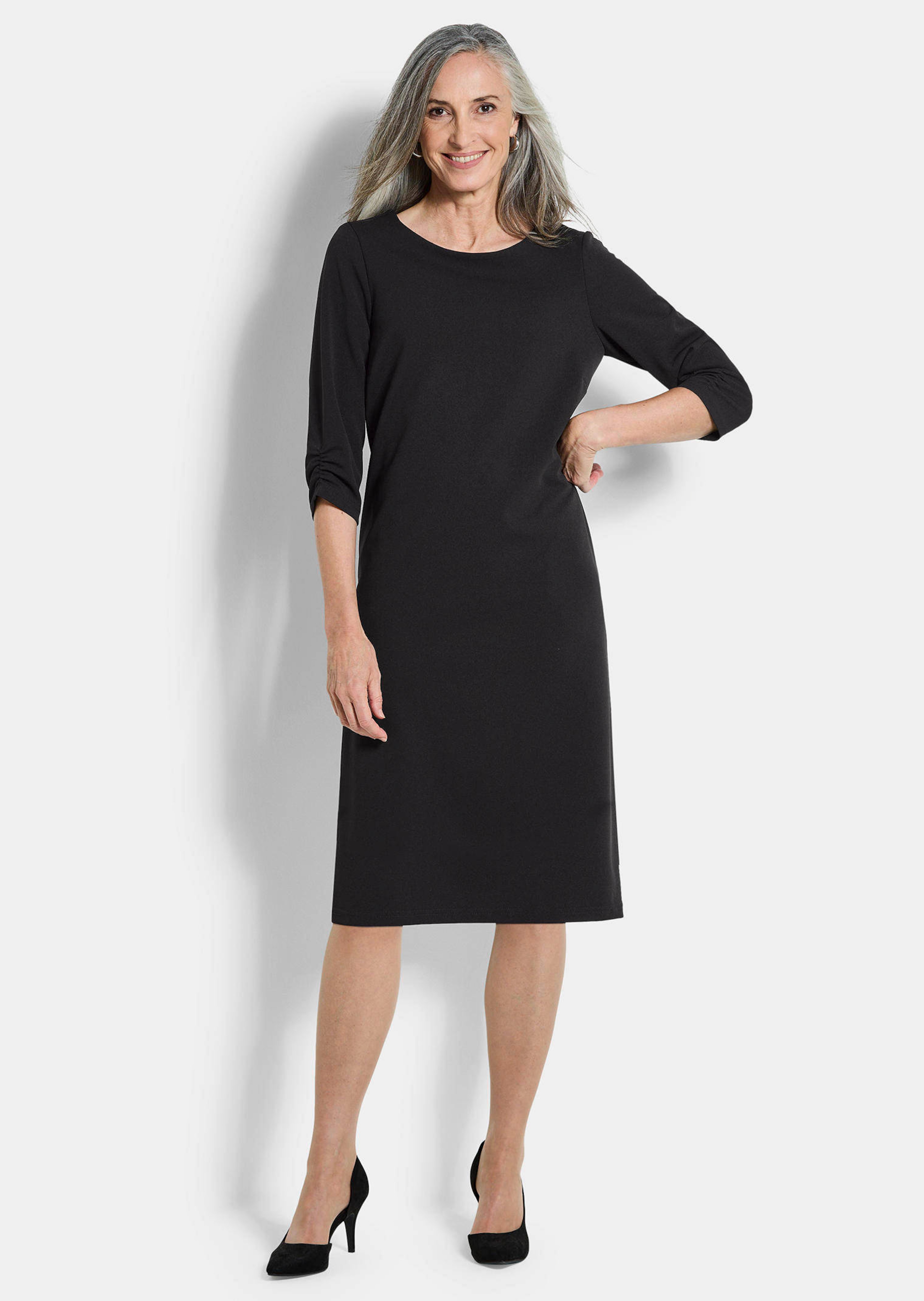 Elegantes Kleid mit gerafften Ärmeln