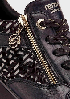 Sneakers thumbnail 3