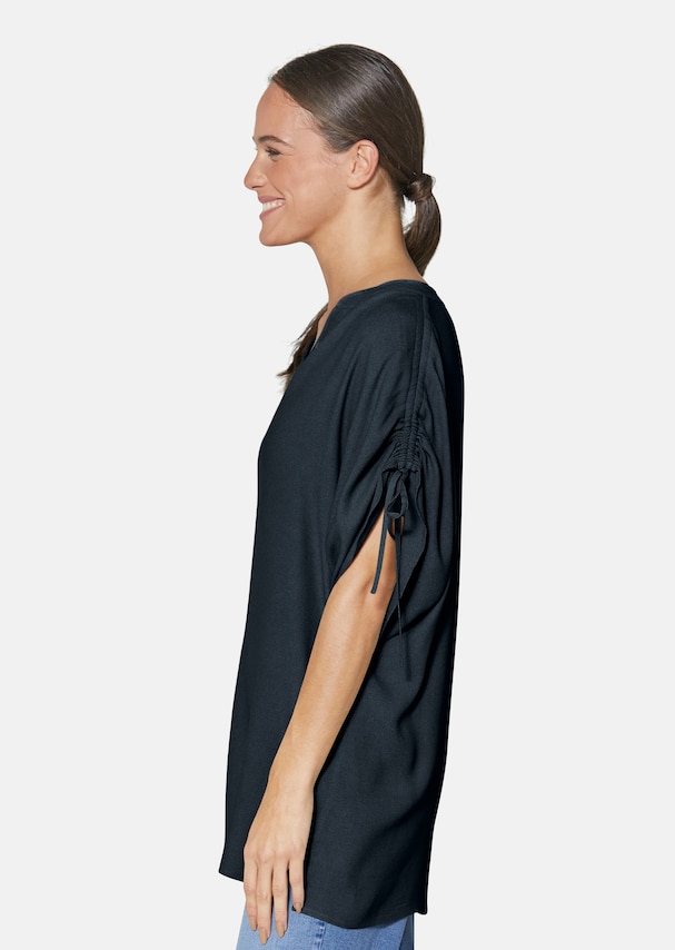 Oversized shirt with variable sleeves 3