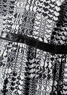 Kleid allover im kleinen Herzchendruck thumbnail 2