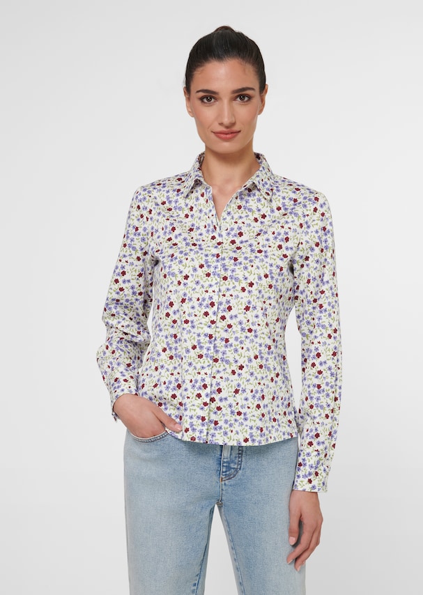 Short boxy blouse with millefleurs print