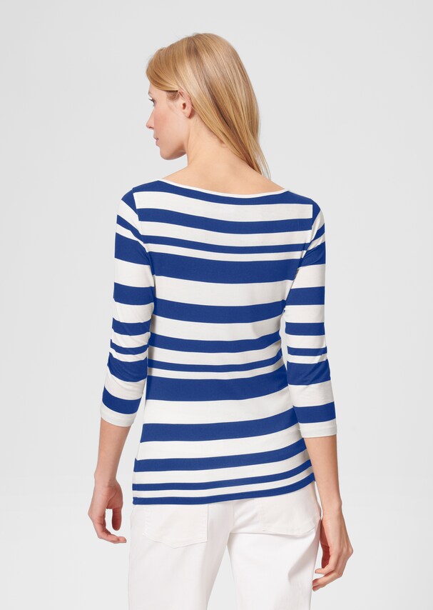 Striped shirt with boat neckline 2