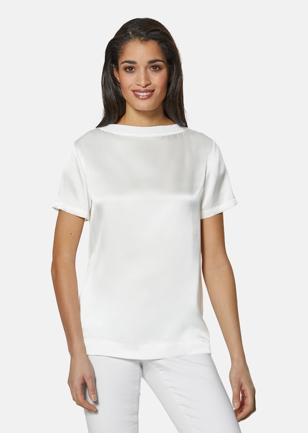 Silk blouse with half-length sleeves