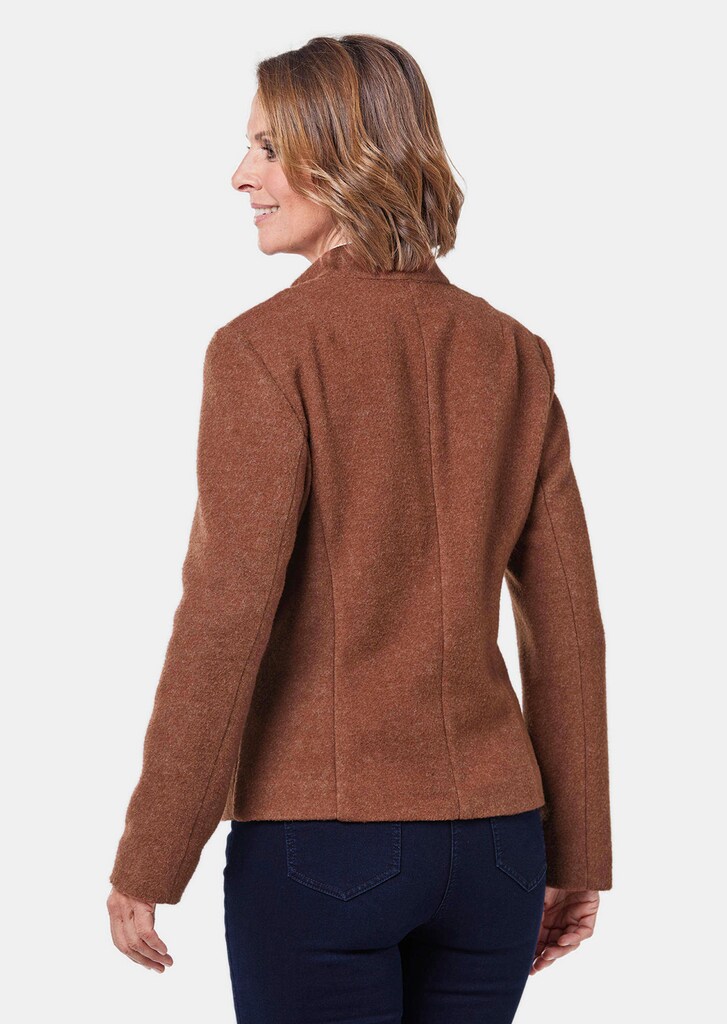 Blazer mit raffinierter Kragenlösung