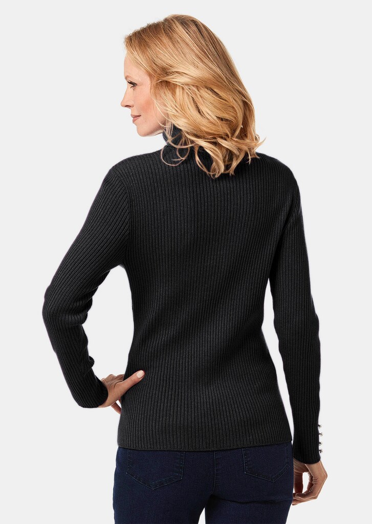 Eleganter Rollkragenpullover mit optischen Knöpfen