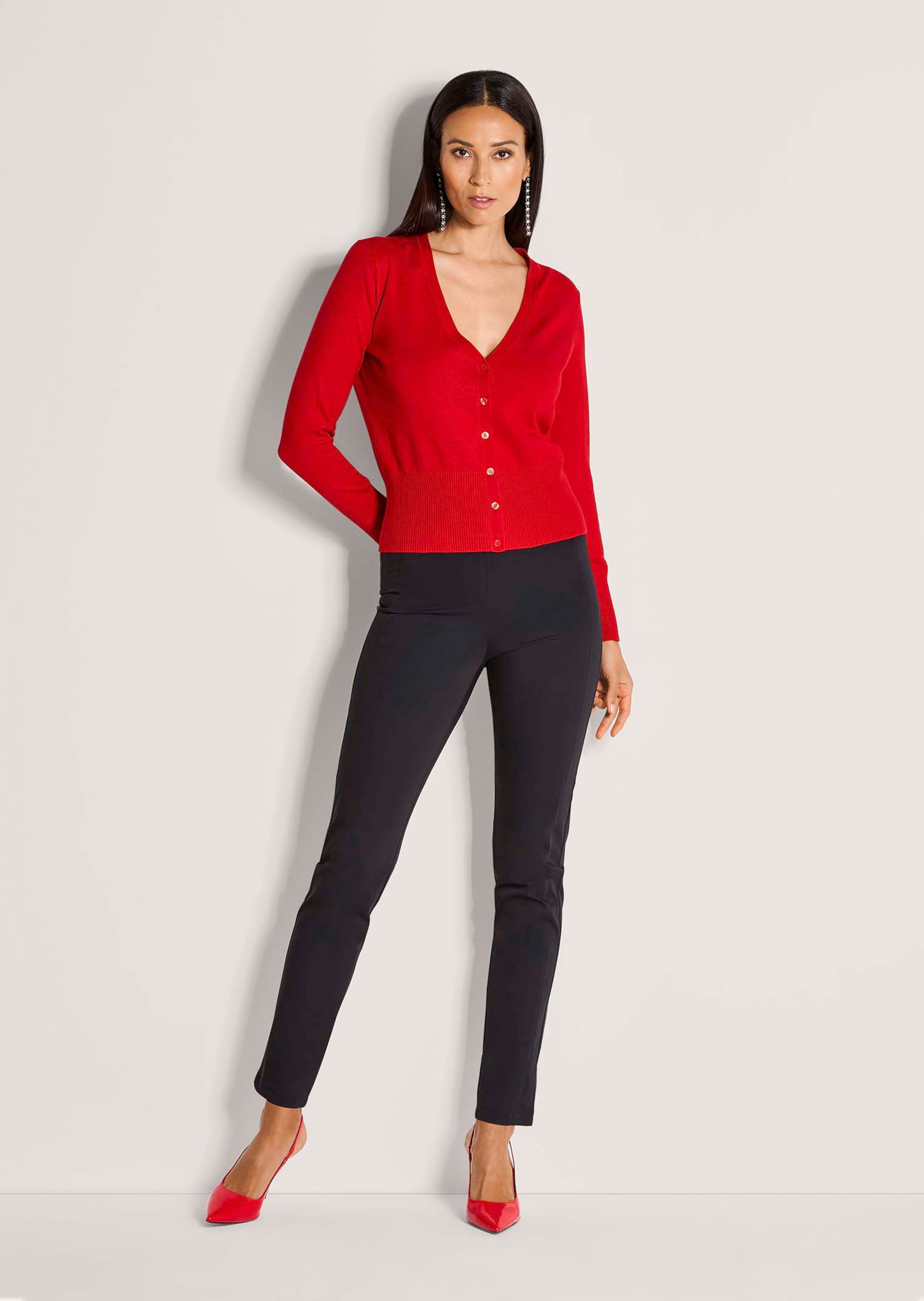 Strickjacke aus Viskose-Stretch